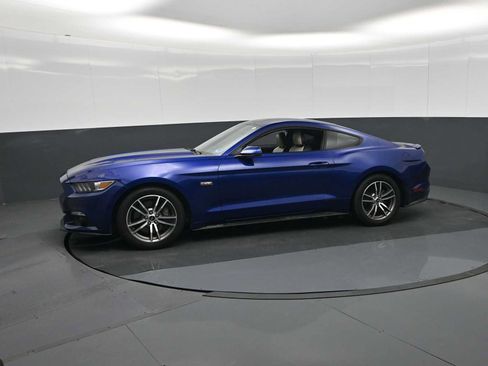 Used 2016 Ford Mustang GT Premium RWD image 4