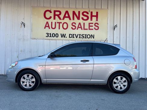 Used 2009 Hyundai Accent GS w/ Popular Equipment Pkg 2 image 2