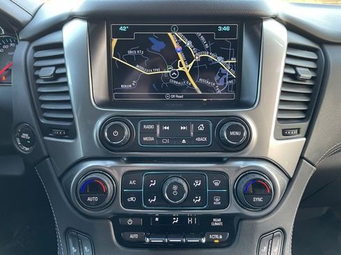 Used 2020 Chevrolet Tahoe LT w/ Luxury Package image 20