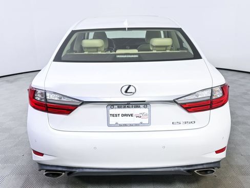 Used 2016 Lexus ES 350 w/ Luxury Package w/Wood Trim image 29