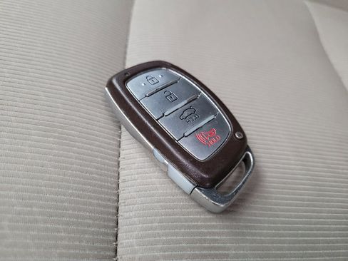 Used 2018 Hyundai Elantra Value Edition image 32