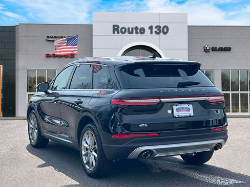 Used 2022 Lincoln Corsair AWD w/ Premium Package image 3