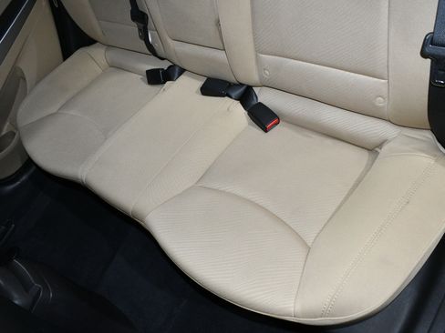 Used 2013 Hyundai Elantra GLS w/ Preferred Pkg image 19