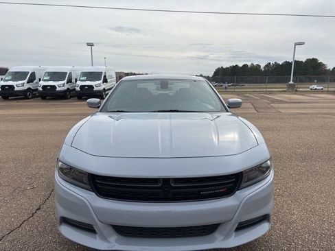 Used 2022 Dodge Charger SXT w/ Leather Interior Group image 6