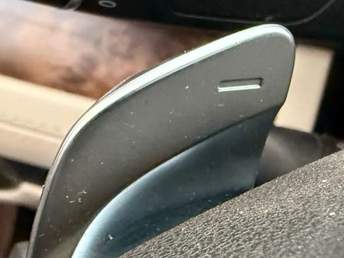 Used 2017 Mercedes-Benz SL 550 image 29