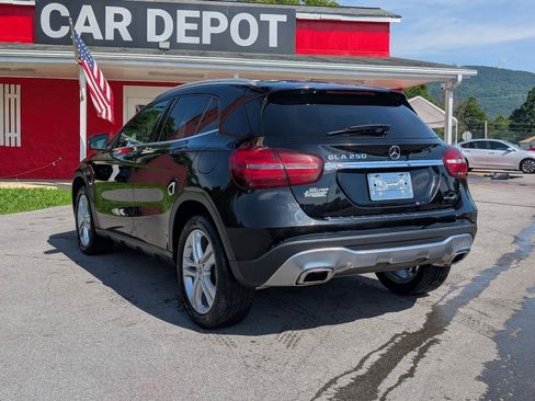Used 2019 Mercedes-Benz GLA 250 w/ Premium Package image 3
