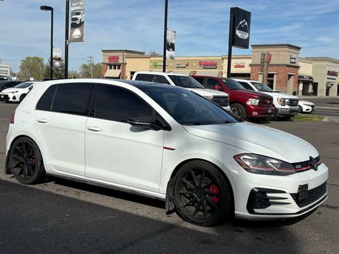 Used 2018 Volkswagen GTI SE w/ SE Leather Package image 4