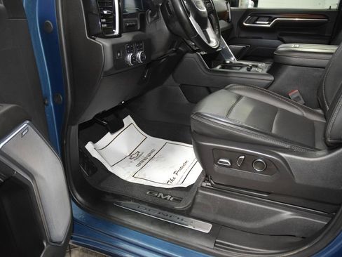 Used 2024 GMC Sierra 2500 Denali w/ Technology Package AWD/4WD image 42