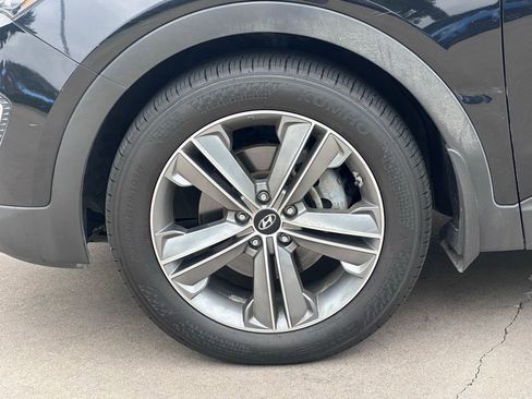 Used 2015 Hyundai Santa Fe Limited FWD image 11