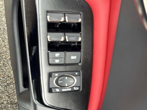 Used 2023 Lexus ES 350 F Sport w/ Accessory Package (Z2) image 28