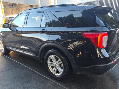 Used 2023 Ford Explorer XLT w/ Equipment Group 202A image 3