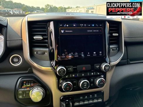 Used 2022 RAM 2500 Laramie AWD/4WD image 16