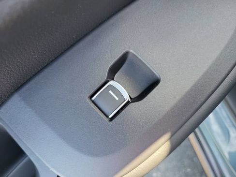 Certified 2025 Honda HR-V EX-L image 14