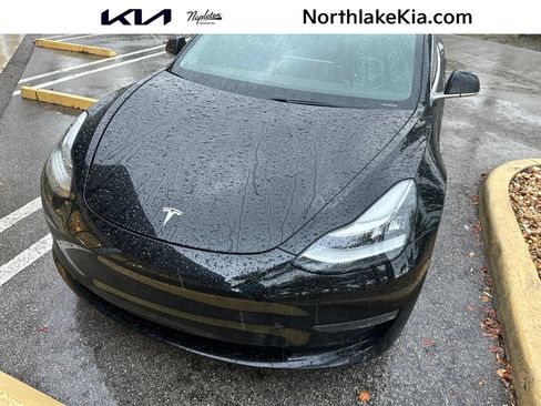 Used 2018 Tesla Model 3 Long Range RWD image 1