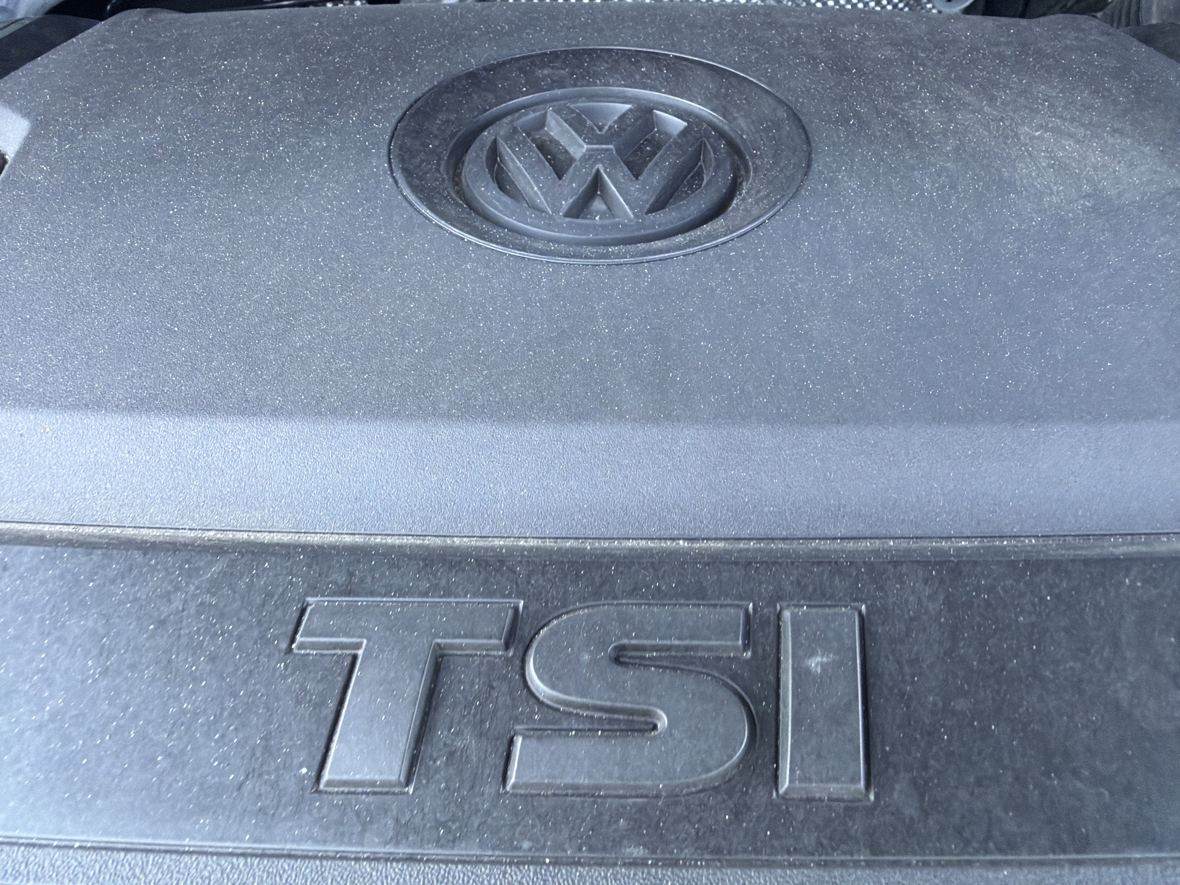 Certified 2023 Volkswagen Tiguan SE R-Line AWD/4WD image 31