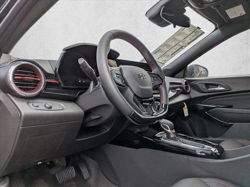 New 2026 Chevrolet Trax RS w/ Sunroof Package image 7