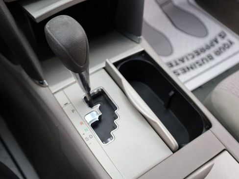 Used 2011 Toyota Camry LE image 31