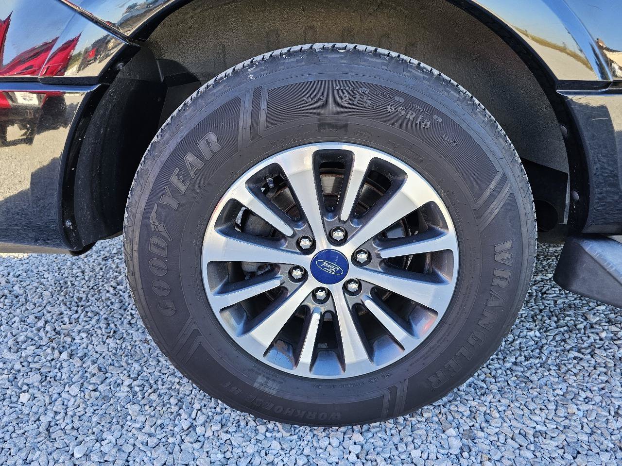 Used 2017 Ford Expedition EL XLT w/ Equipment Group 202A AWD/4WD image 88
