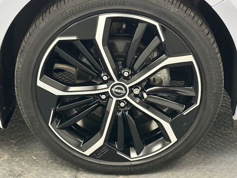 Certified 2024 Nissan Altima 2.5 SR w/ SR Premium Package FWD image 21