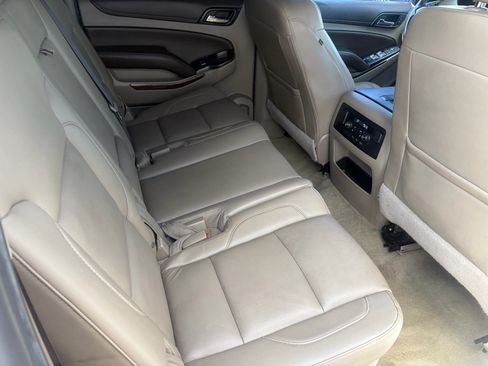 Used 2017 Chevrolet Suburban LT w/ Luxury Package RWD image 32