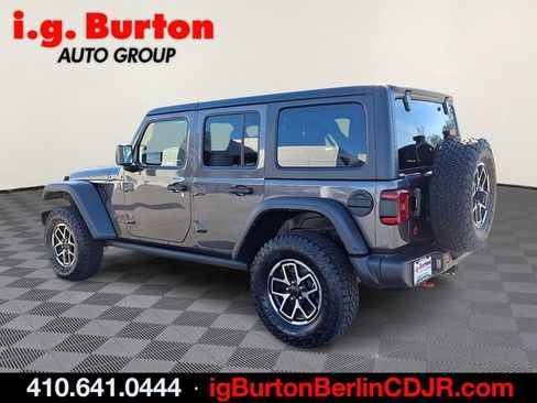 Used 2024 Jeep Wrangler Unlimited Rubicon image 4