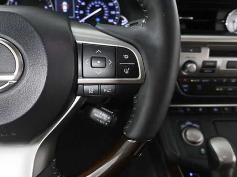 Used 2017 Lexus ES 350 image 11