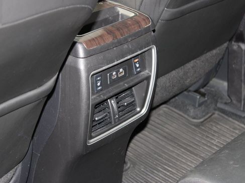 Used 2019 Nissan Murano Platinum image 19