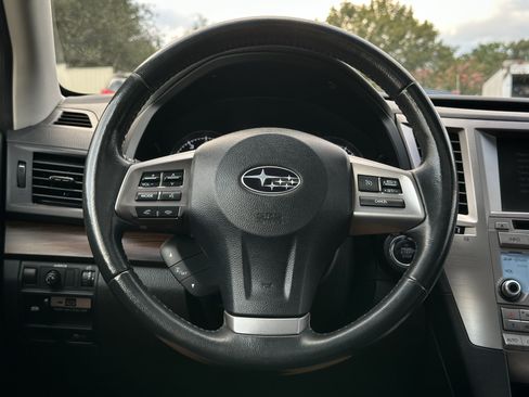 Used 2013 Subaru Outback 3.6R Limited w/ Special Appearance Pkg AWD/4WD image 18