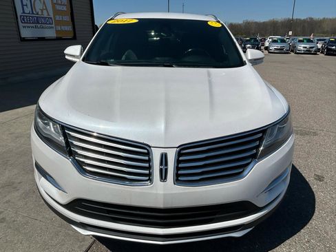 Used 2017 Lincoln MKC Select w/ Select Plus Package AWD/4WD image 2