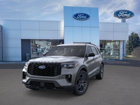 New 2026 Ford Explorer ST-Line w/ ST-Line Street Pack image 2