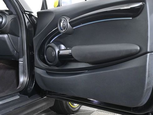 Used 2024 MINI Cooper SE image 30