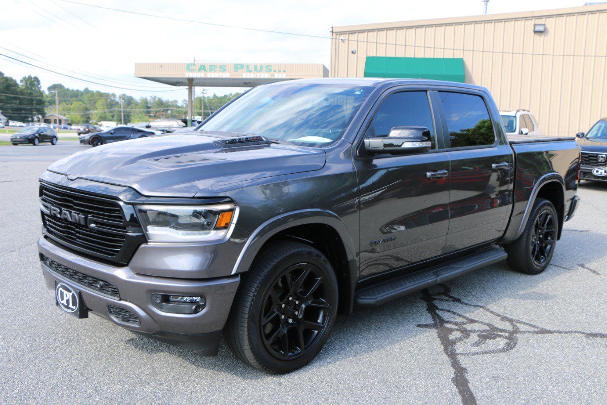 Used 2022 RAM 1500 Laramie AWD/4WD image 1