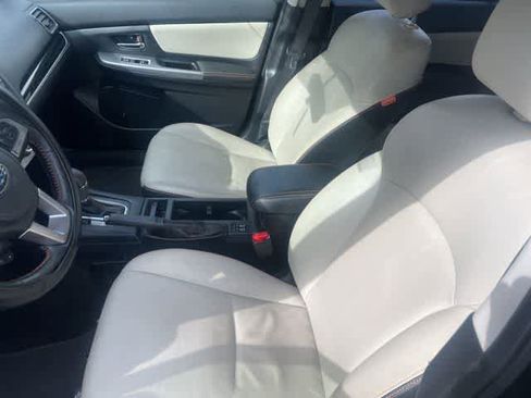 Used 2017 Subaru Crosstrek 2.0i Limited w/ Popular Package #2 image 4