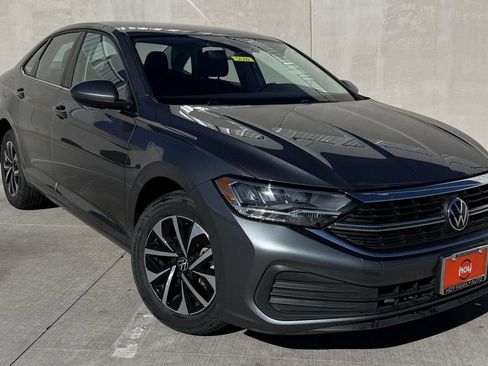 Used 2024 Volkswagen Jetta S image 1