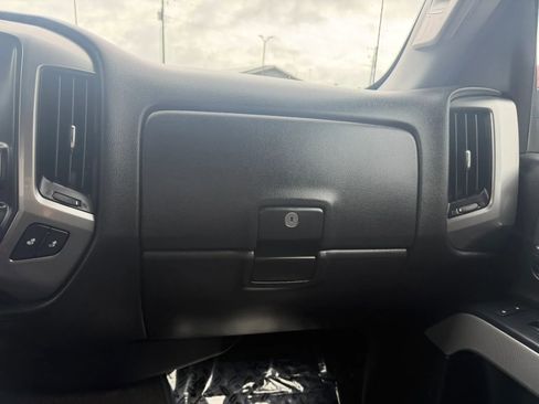 Used 2018 Chevrolet Silverado 1500 LT w/ All Star Edition AWD/4WD image 33