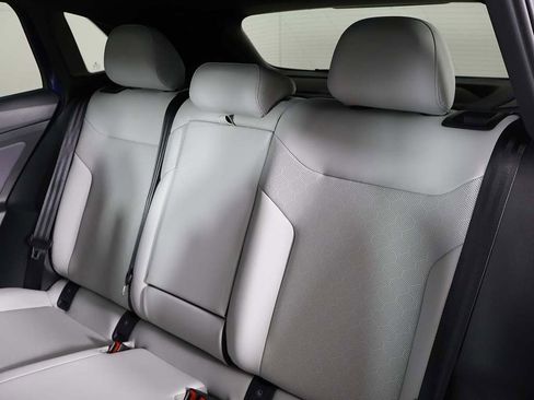 Used 2021 Volkswagen ID.4 Pro S image 34