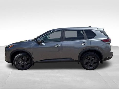Certified 2026 Nissan Rogue SV w/ Cold Weather Package FWD image 5