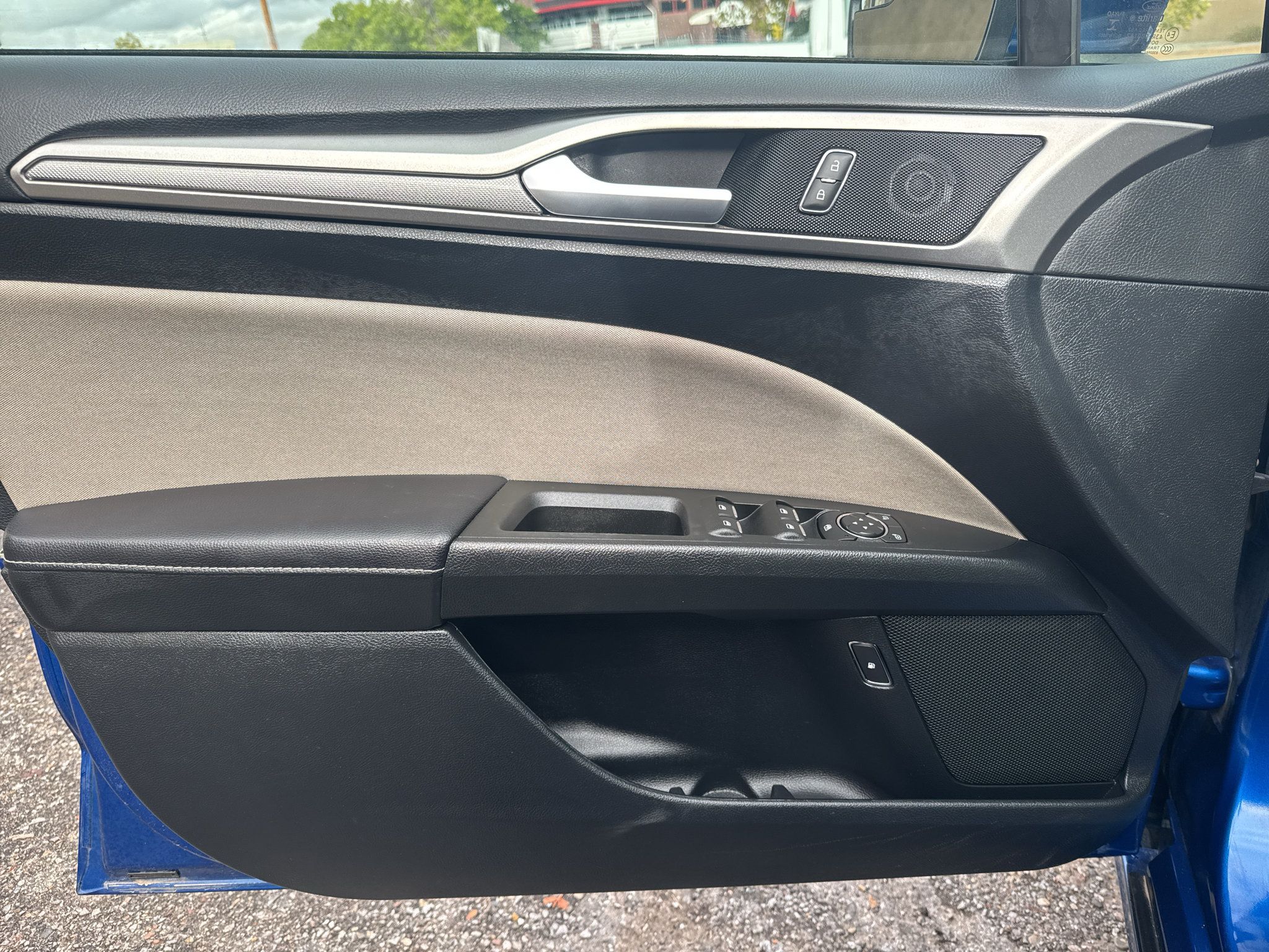 Used 2018 Ford Fusion S FWD image 21