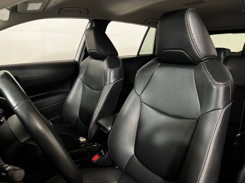 Certified 2024 Toyota Corolla Cross XLE FWD image 13