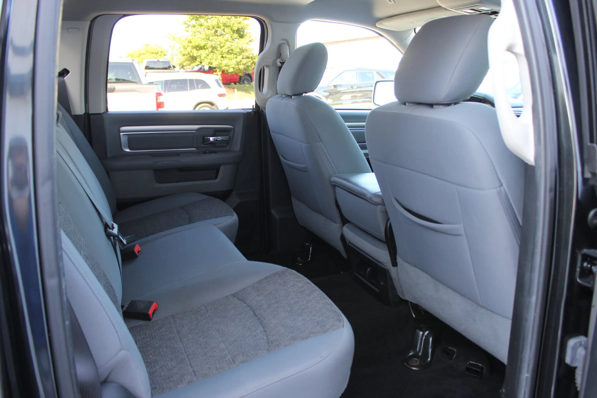 Used 2017 RAM 1500 Big Horn AWD/4WD image 23