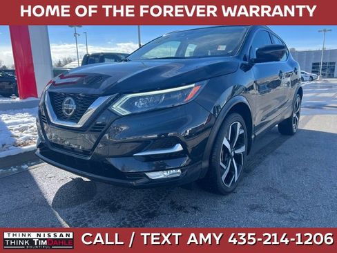 Used 2022 Nissan Rogue Sport SL w/ Premium Package image 1