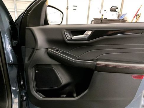 Certified 2023 Ford Escape ST-Line Elite AWD/4WD image 23