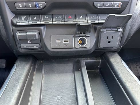 Used 2021 GMC Sierra 2500 Denali w/ Denali Ultimate Package AWD/4WD image 28