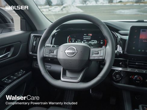 New 2026 Nissan Pathfinder SL image 16