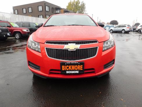 Used 2014 Chevrolet Cruze LS image 17