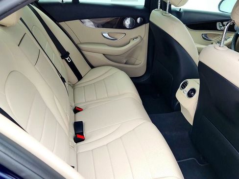 Used 2018 Mercedes-Benz C 300 4MATIC Sedan image 22