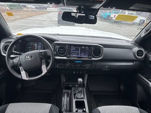Used 2023 Toyota Tacoma TRD Sport w/ Technology Package AWD/4WD image 51