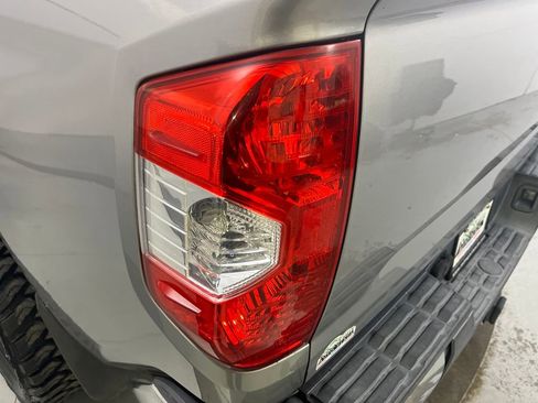 Used 2016 Toyota Tundra SR5 image 42