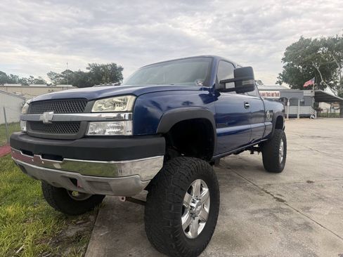 Used 2003 Chevrolet Silverado 2500 2WD Extended Cab image 2