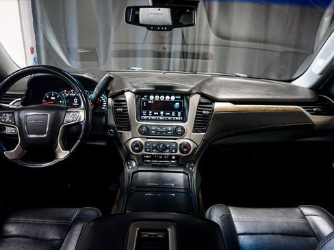 Used 2018 GMC Yukon XL Denali w/ Open Road Package image 26